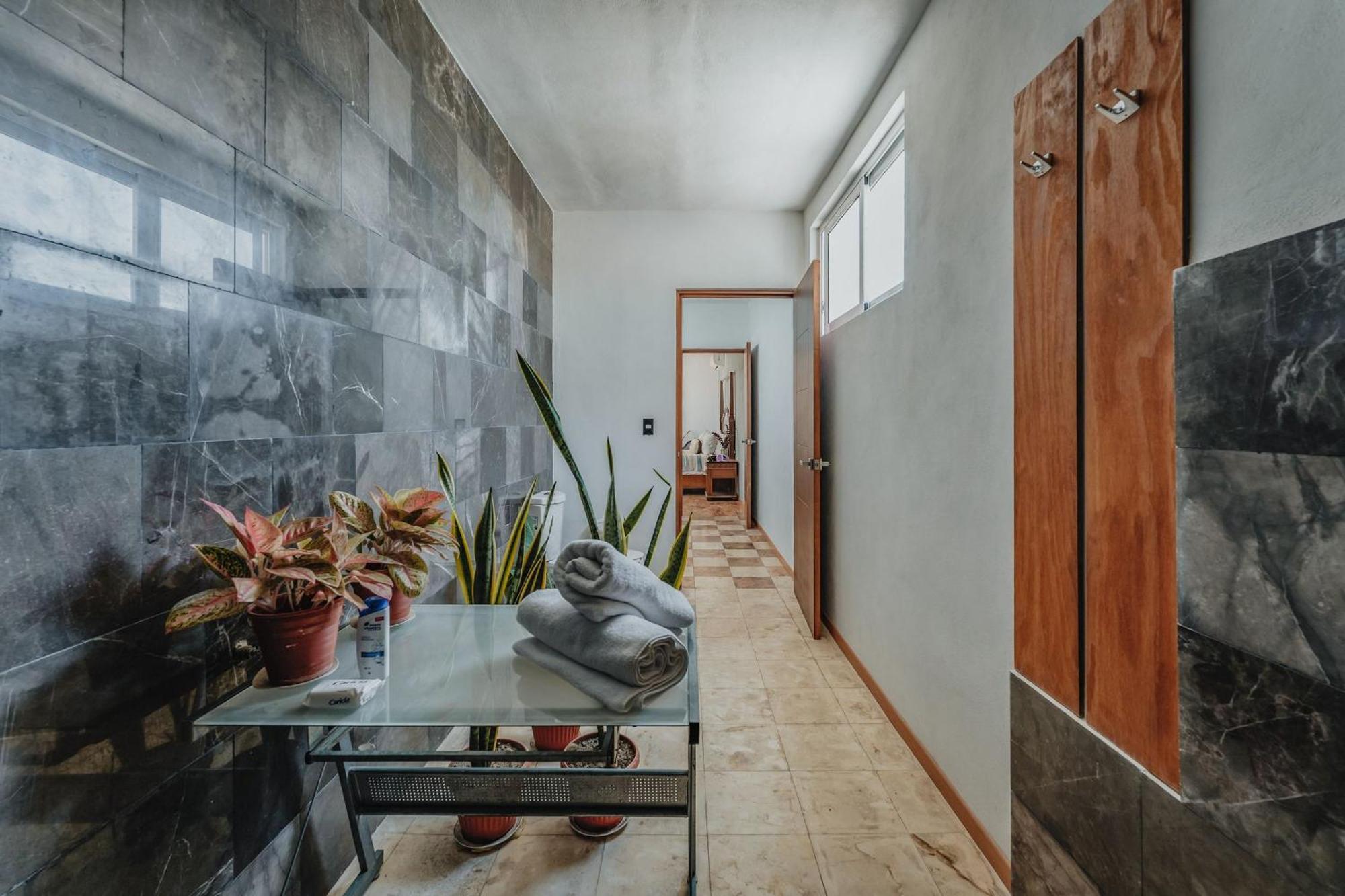 Amplia Habitacion Privada Centro Мерида Екстериор снимка